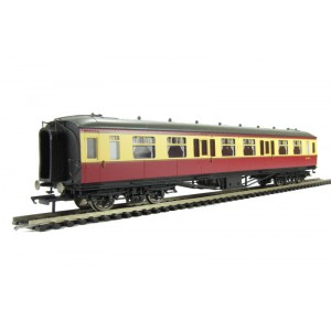 HORNBY R4405 BR HAWKSWORTH 3CLASS COACH