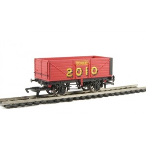 HORNBY R6501 2010 WAGON 