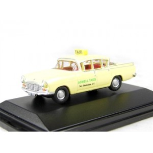 HORNBY R7023 VAUXHALL CRESTA ASWELL TAXIS