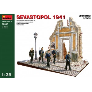 MINIART 36005 SEVASTOPOL 1941