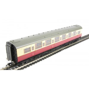 HORNBY R4345C BR Blood and Custard Maunsell Corridor Composite (High Window)